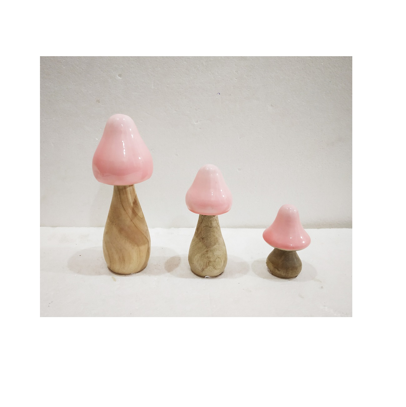 Wholesale Wooden Craft Handicraft Mushroom with Cute Design