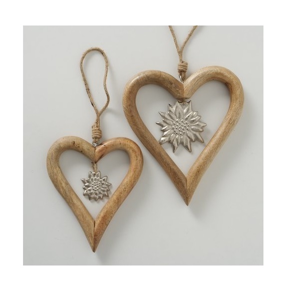 Wholesale of Christmas Decorative Wall Hanging Natural Wood Heart Shape