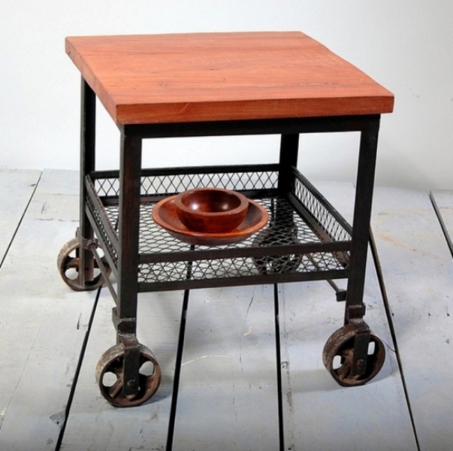 Reclaimed Wood Industrial Side Table Supplier