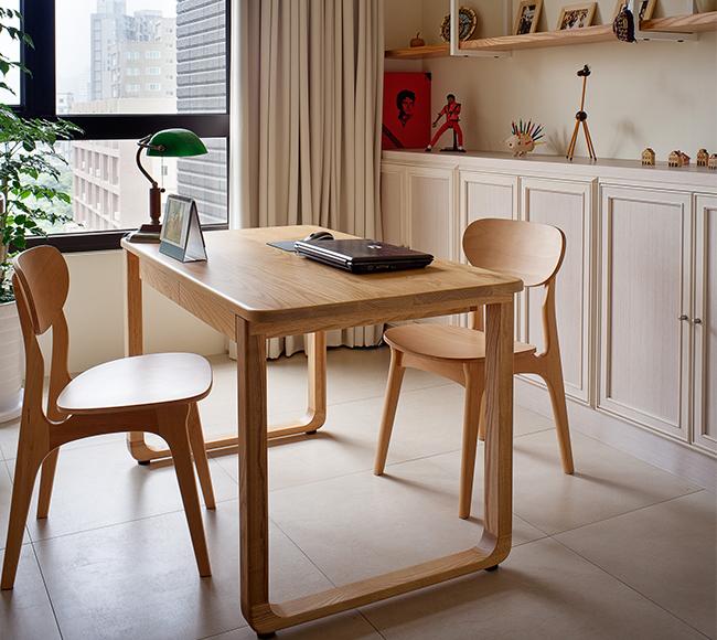 Small happy dining table Manufacturer